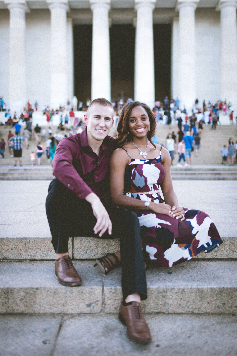 Lincoln Memorial Engagment Photography (2 of 7)